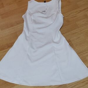 Elegant White Sleeveless Dress With Pockets Size Small *needs Light Cleaning*